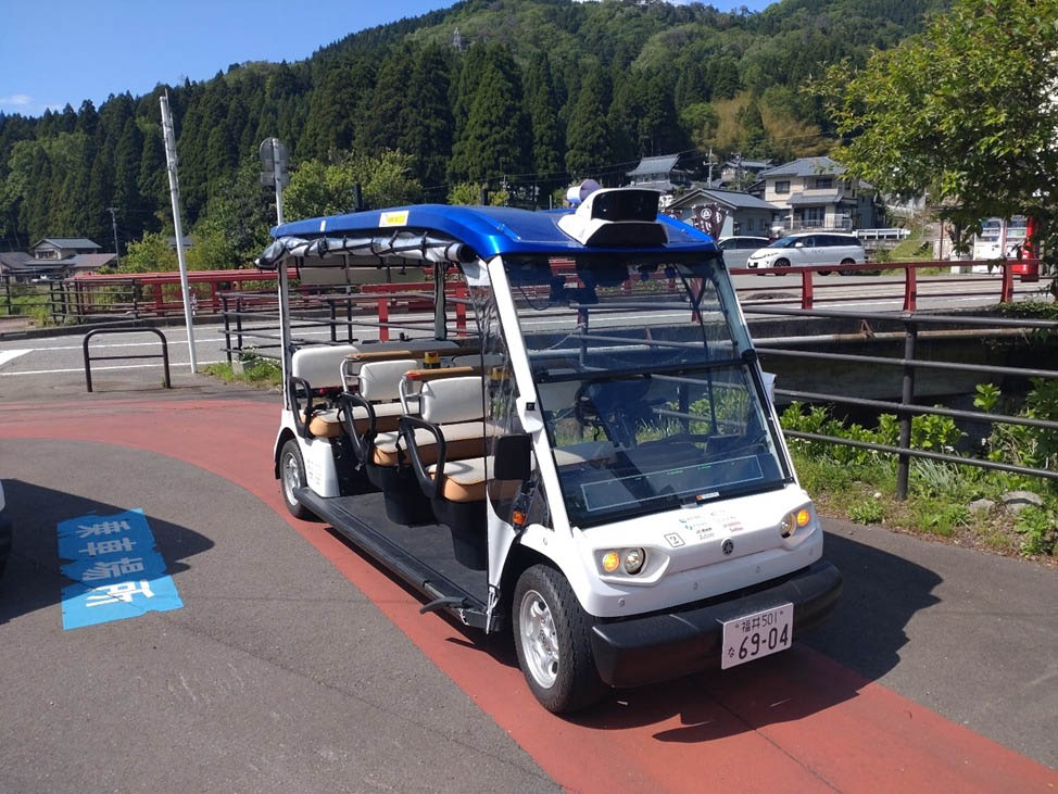 写真）レベル4自動運転車両