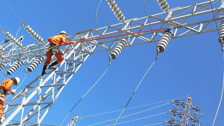 台風の影響、こんな所にも　塩が停電を引き起こす？